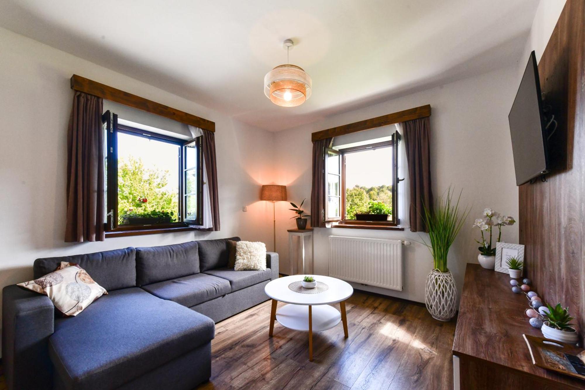 Flora House Apartment Rastovaca Bagian luar foto