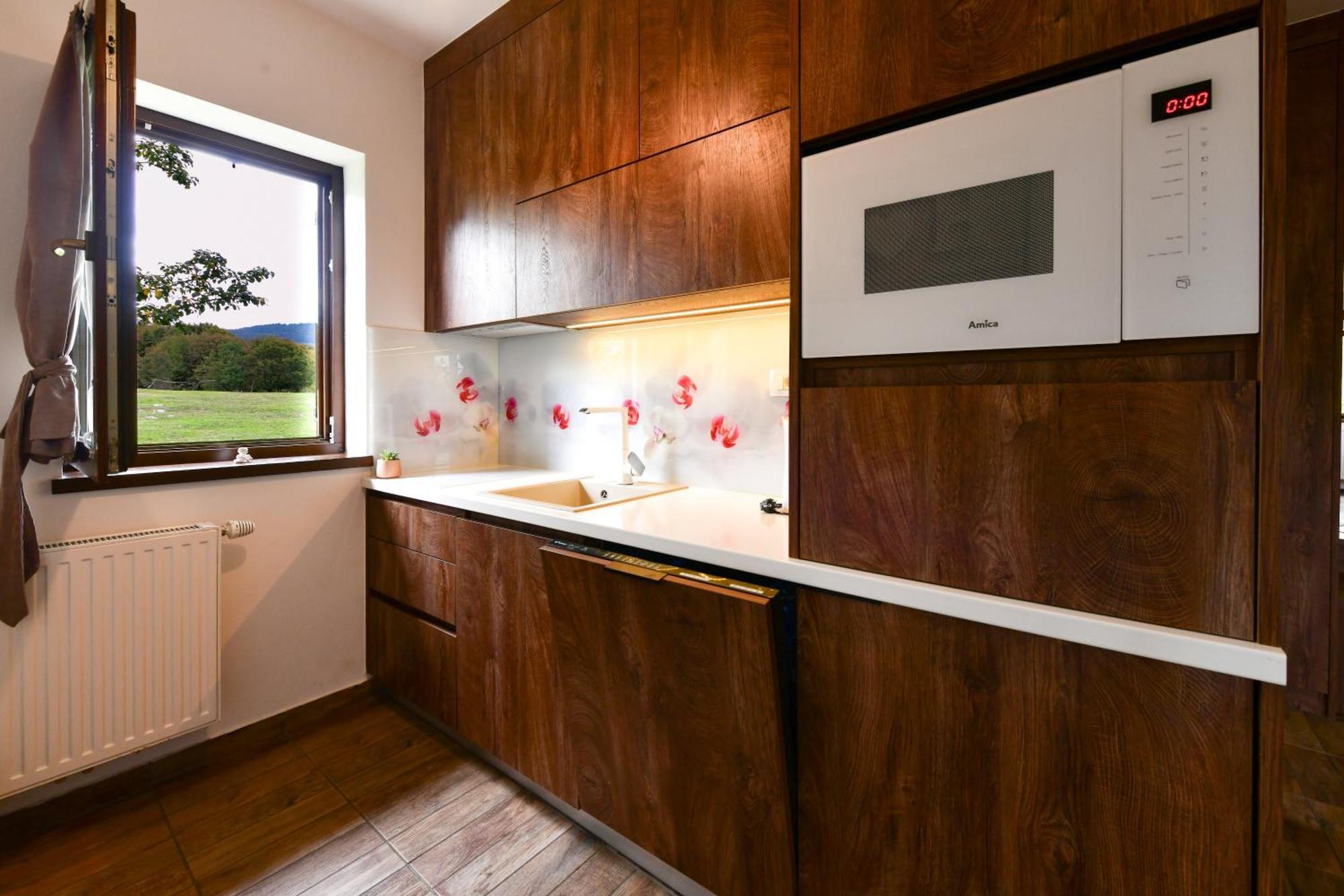 Flora House Apartment Rastovaca Bagian luar foto