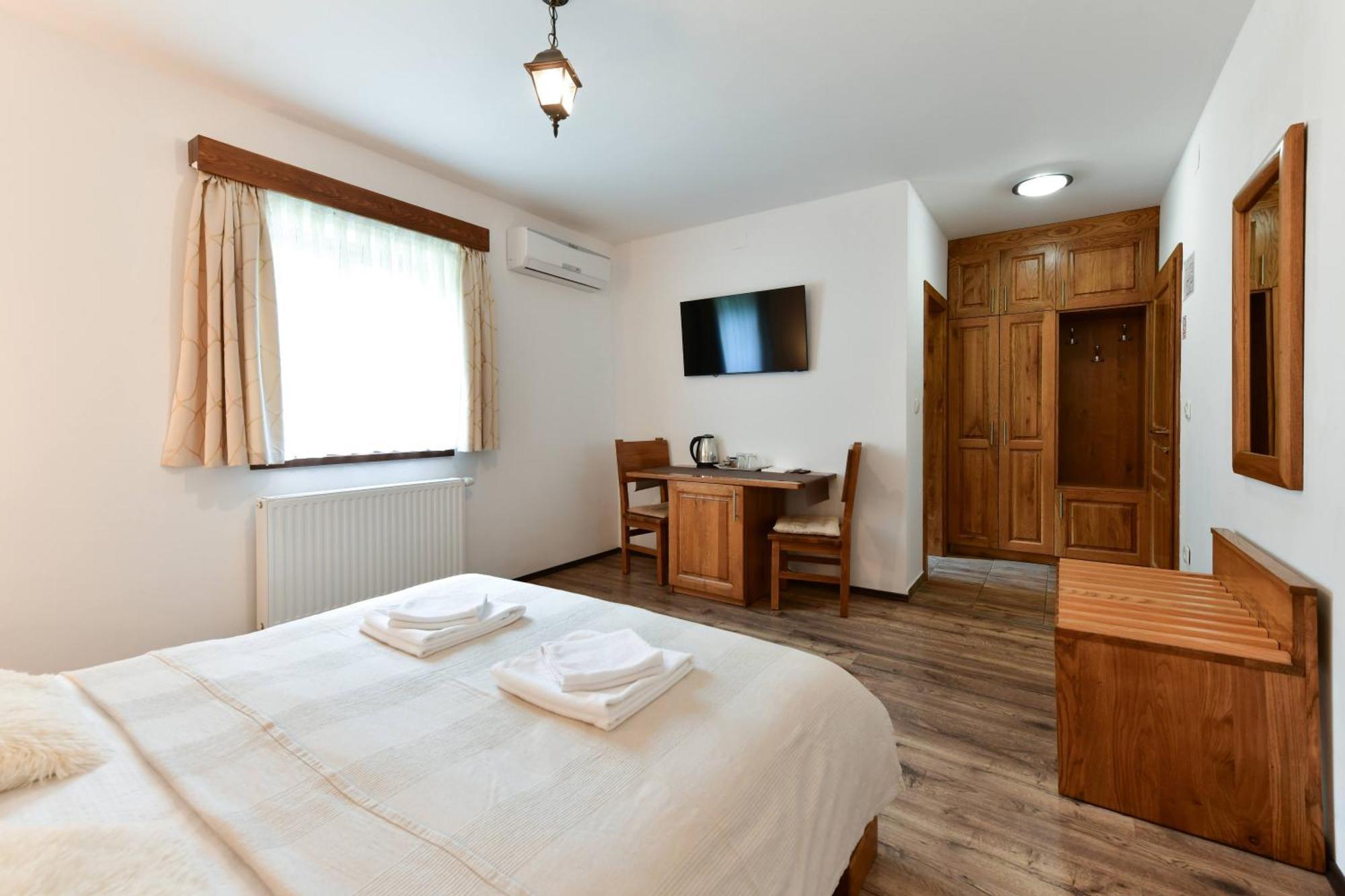 Flora House Apartment Rastovaca Bagian luar foto